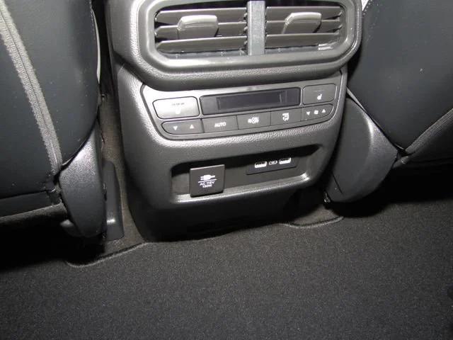 used 2023 Honda Pilot car, priced at $43,998