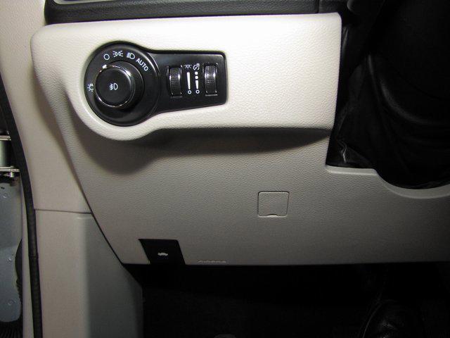 used 2023 Chrysler Pacifica car, priced at $22,998