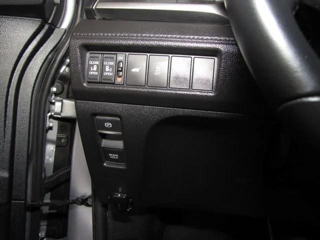 used 2025 Honda Odyssey car, priced at $38,998