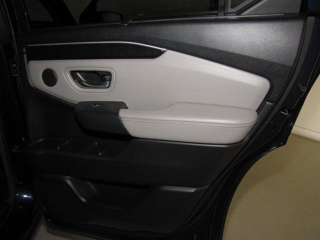 used 2024 Honda Pilot car, priced at $43,998