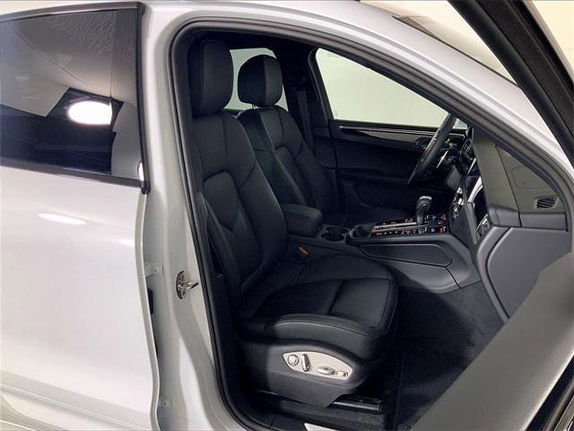 new 2026 Porsche Macan car