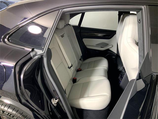 new 2025 Porsche Macan car