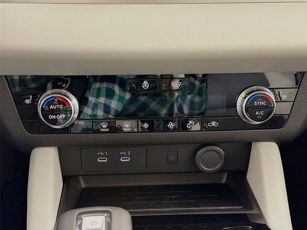 new 2026 Mitsubishi Outlander car, priced at $37,045