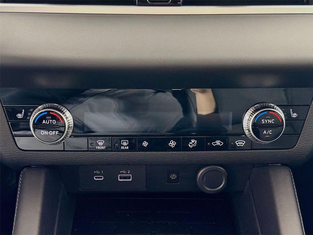 new 2025 Mitsubishi Outlander PHEV car, priced at $44,925