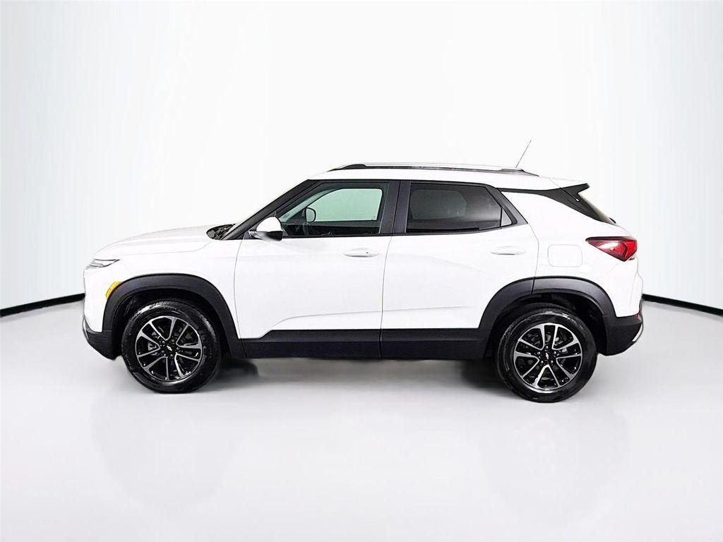 used 2025 Chevrolet TrailBlazer car, priced at $24,297