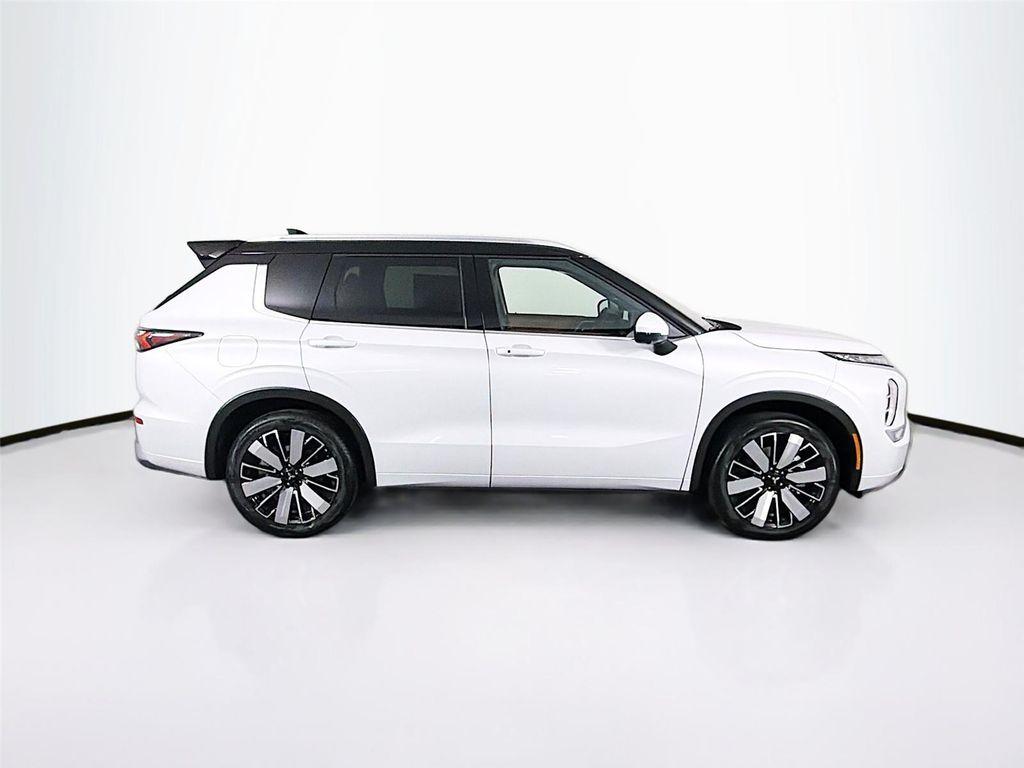 new 2026 Mitsubishi Outlander car, priced at $45,725