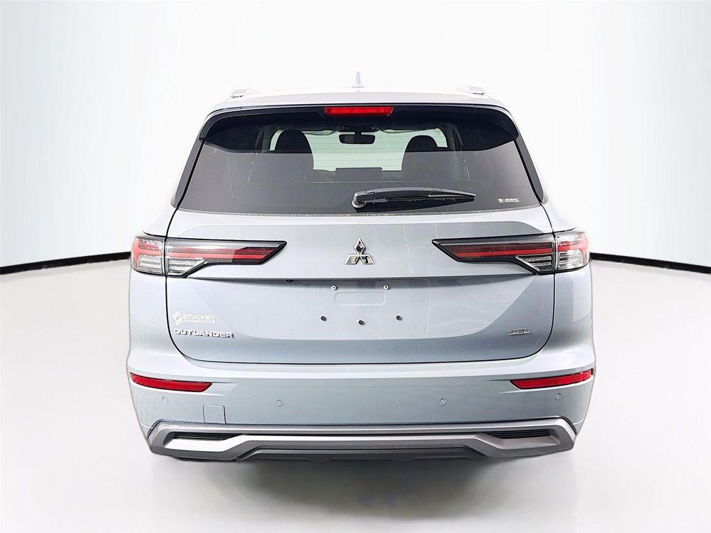 new 2026 Mitsubishi Outlander car, priced at $42,075