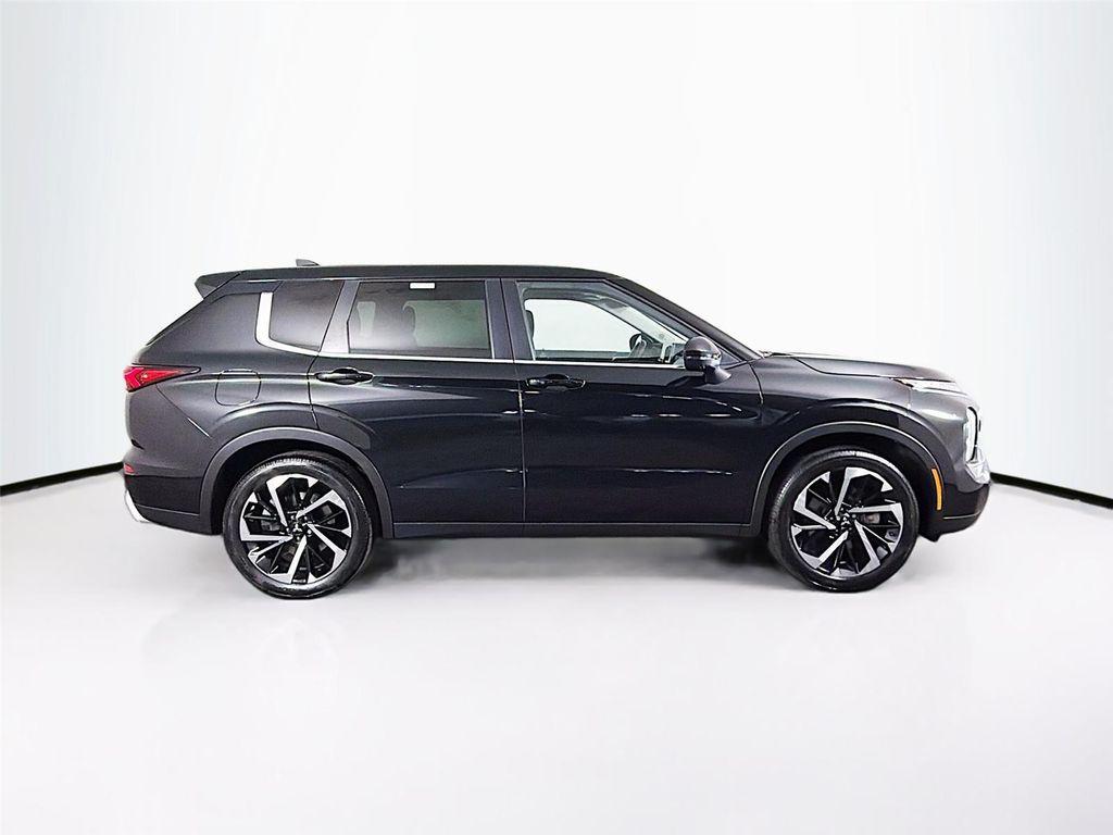used 2023 Mitsubishi Outlander car, priced at $25,497