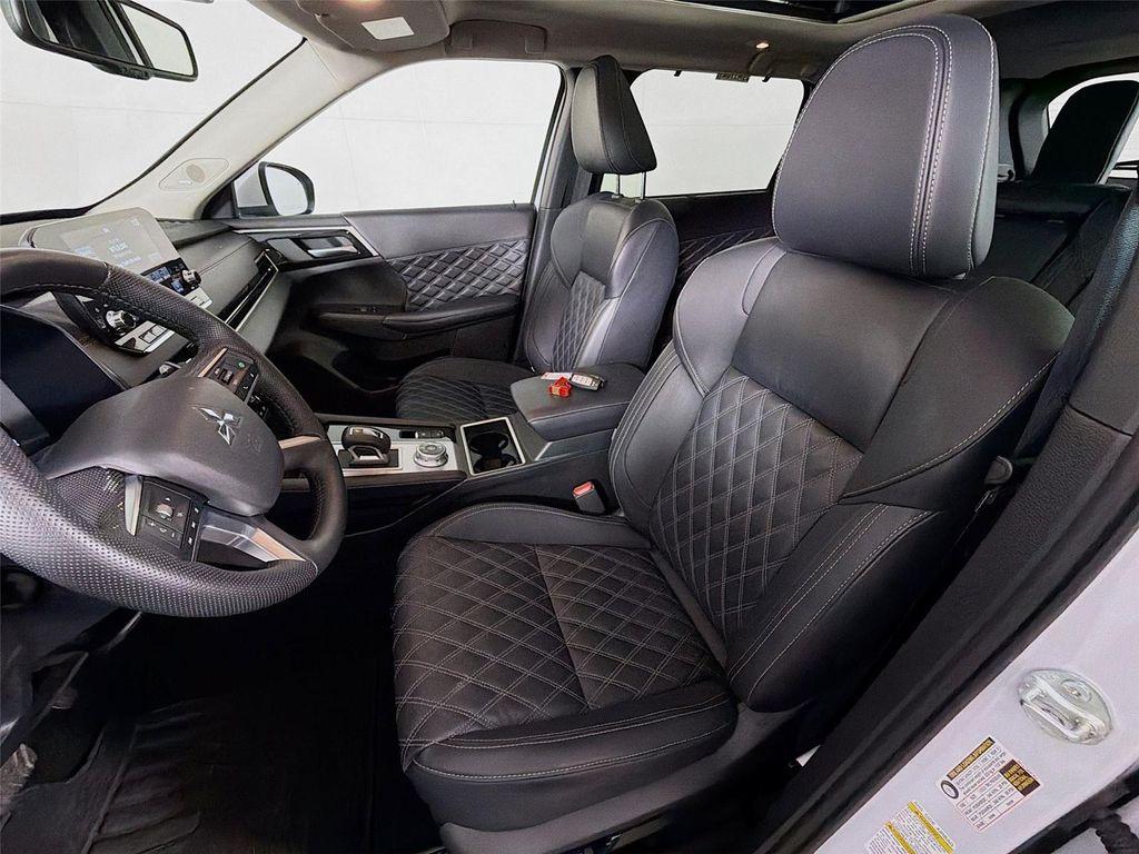 used 2024 Mitsubishi Outlander car, priced at $28,497