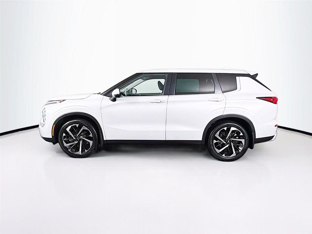 used 2023 Mitsubishi Outlander car, priced at $23,297