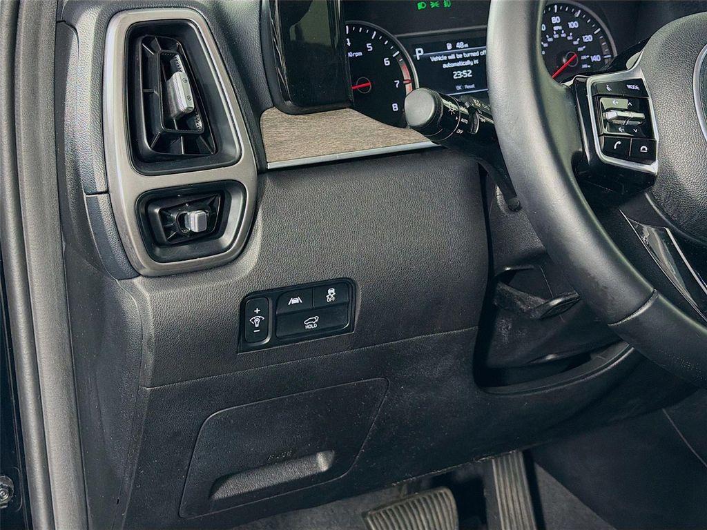 used 2022 Kia Sorento car, priced at $25,497