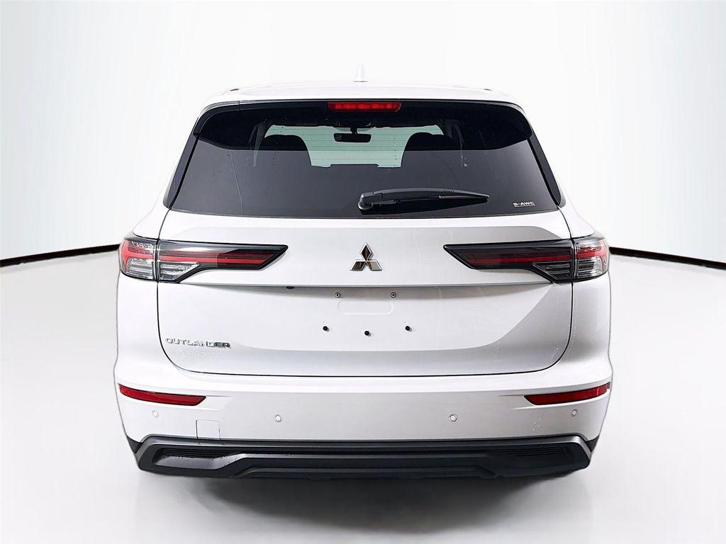 new 2026 Mitsubishi Outlander car, priced at $32,720
