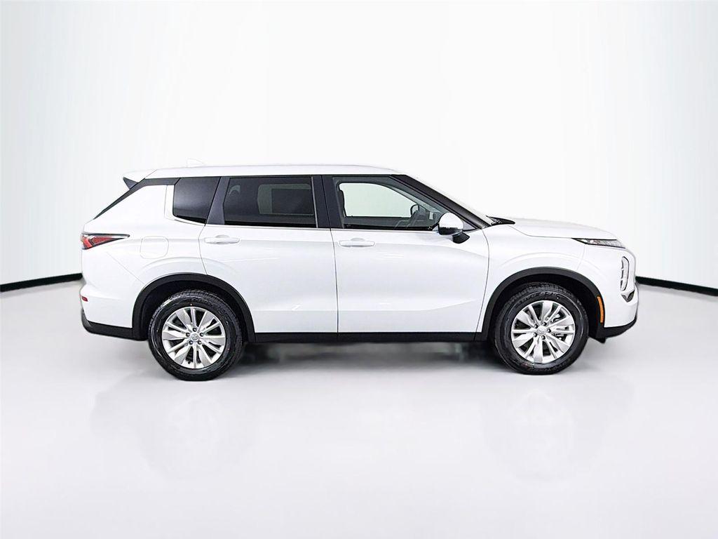 new 2026 Mitsubishi Outlander car, priced at $32,720