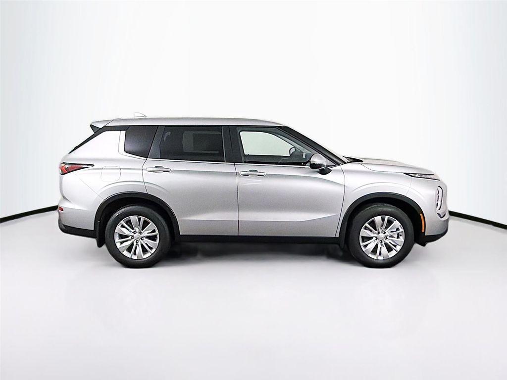 new 2026 Mitsubishi Outlander car, priced at $32,755