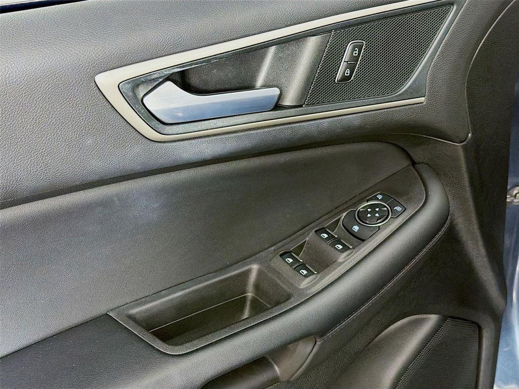 used 2024 Ford Edge car, priced at $27,497