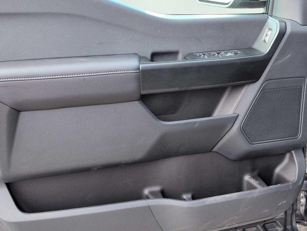 new 2025 Ford F-150 car, priced at $48,075