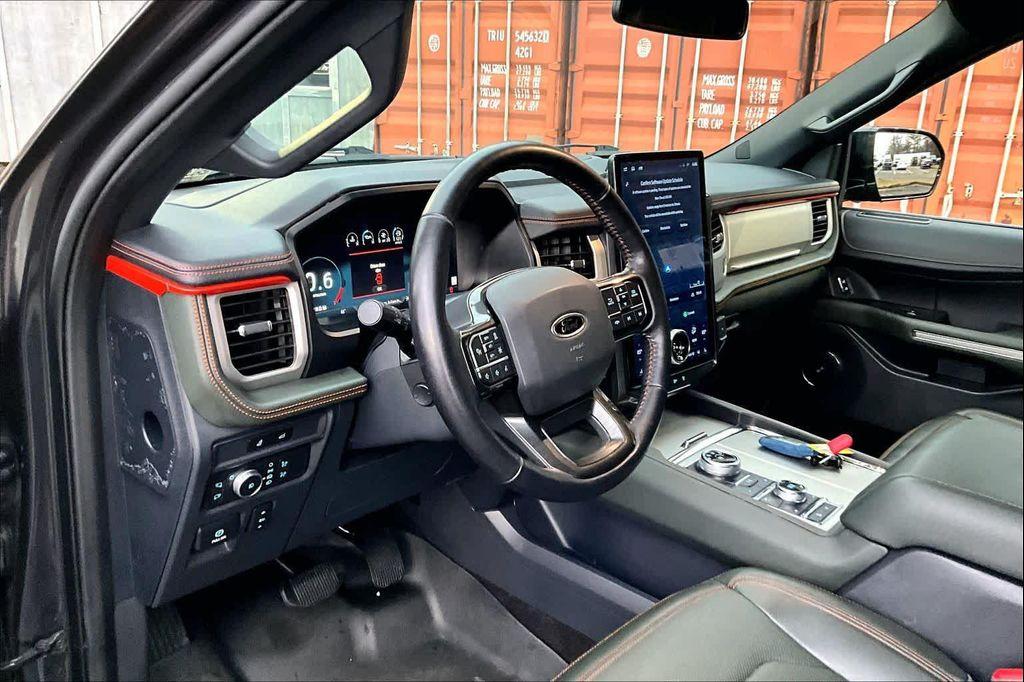 used 2022 Ford Expedition car, priced at $43,880