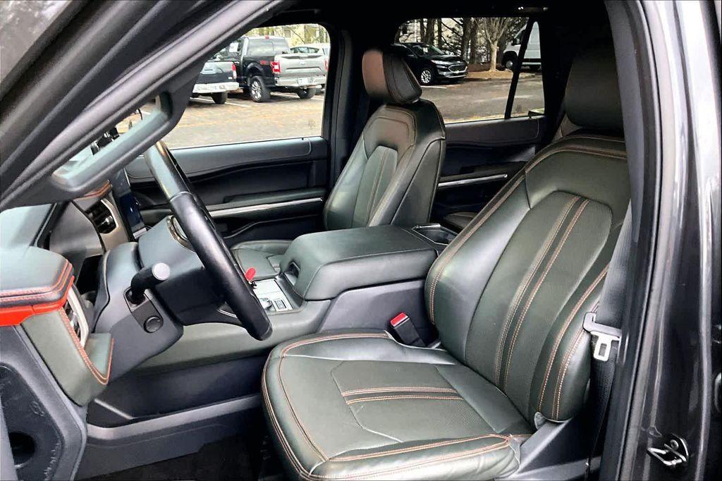 used 2022 Ford Expedition car, priced at $43,880