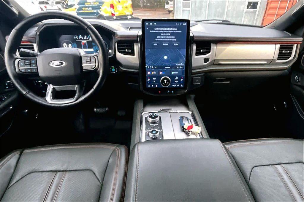 used 2022 Ford Expedition car, priced at $43,880
