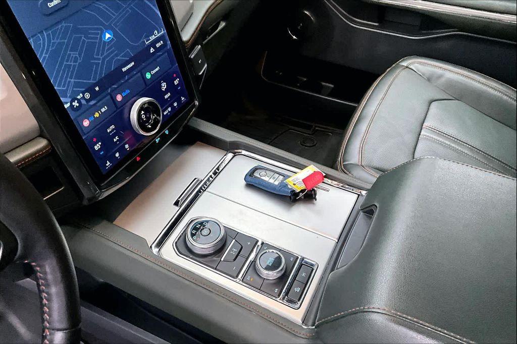 used 2022 Ford Expedition car, priced at $43,880