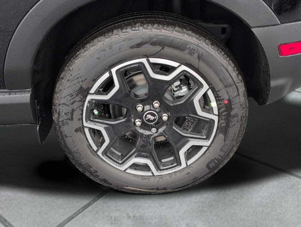 new 2025 Ford Bronco Sport car, priced at $41,980