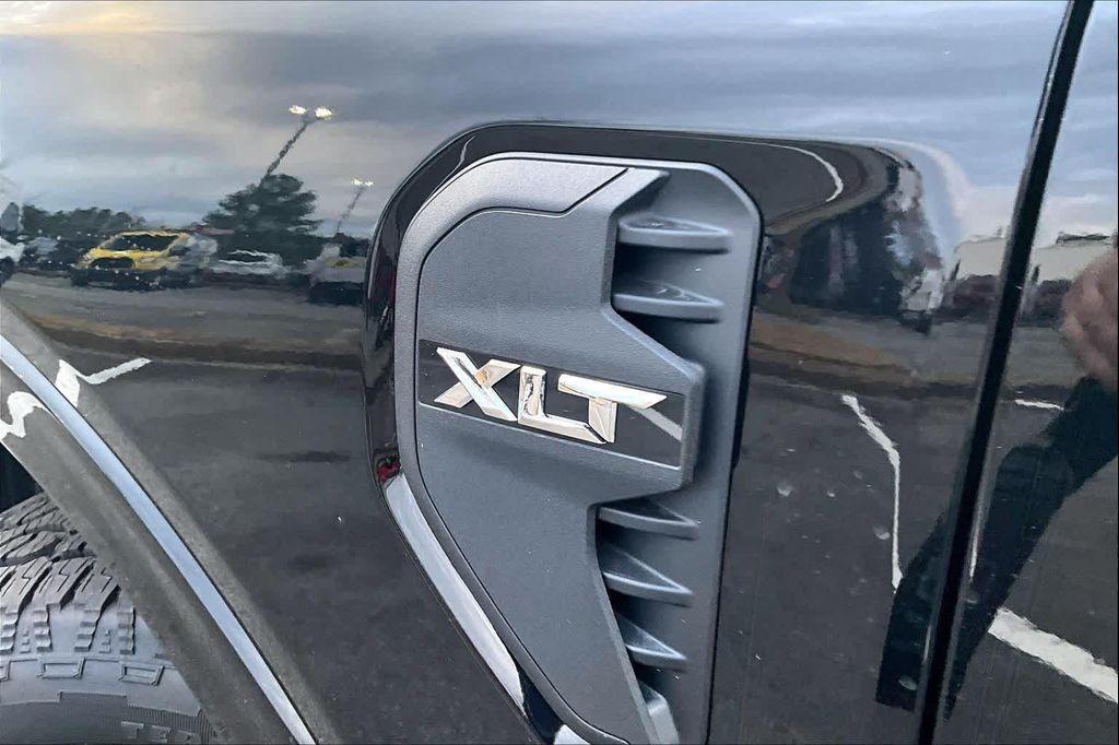 new 2025 Ford Ranger car, priced at $43,811