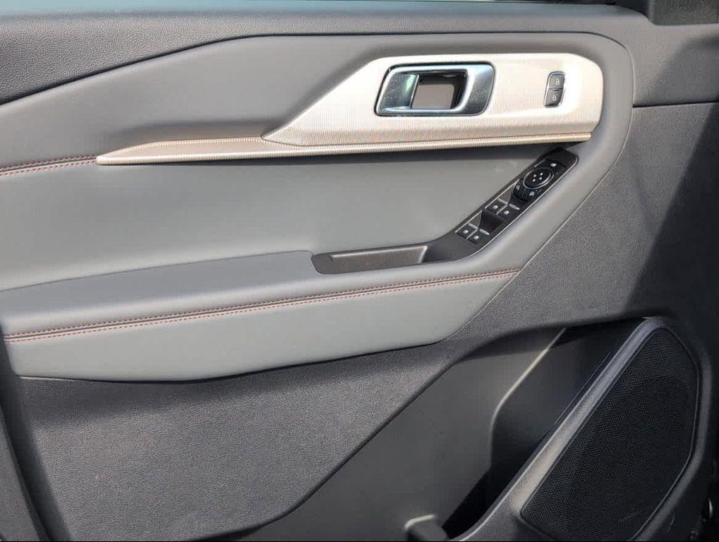 new 2025 Ford Explorer car, priced at $45,613