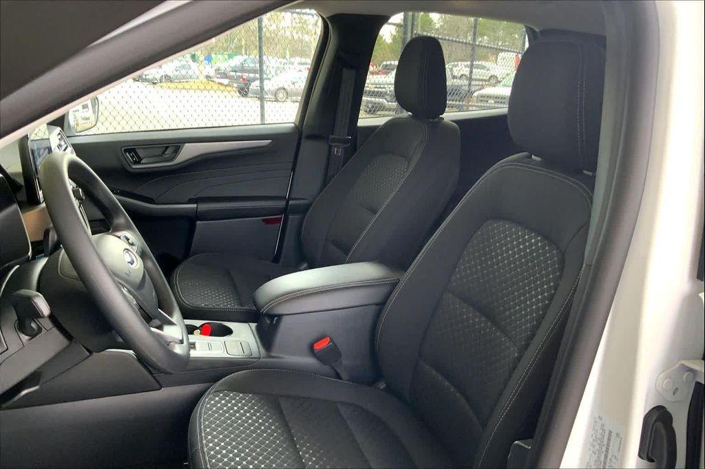 new 2026 Ford Escape car, priced at $31,413