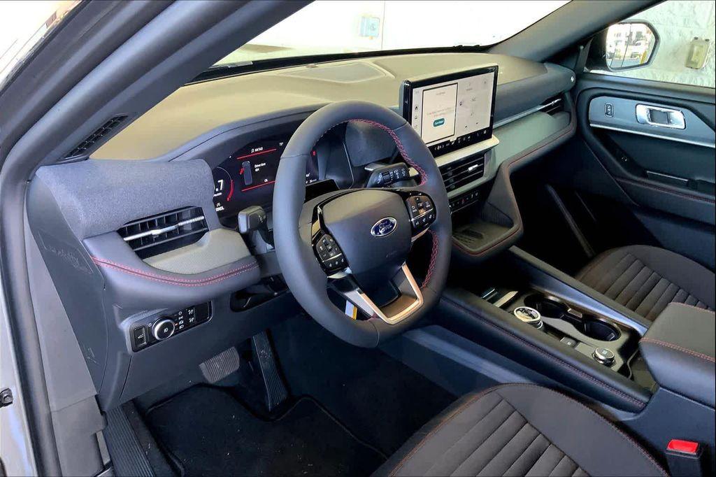 new 2025 Ford Explorer car, priced at $49,930