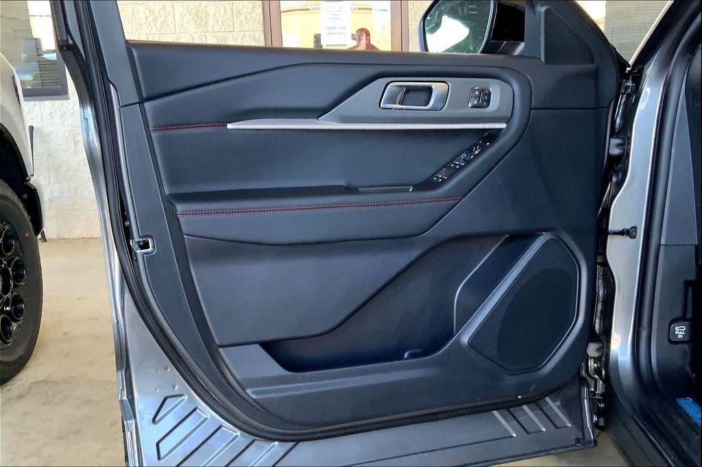 new 2025 Ford Explorer car, priced at $49,930