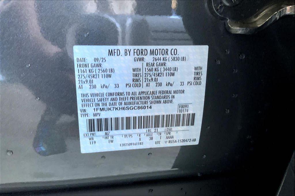 new 2025 Ford Explorer car, priced at $49,930