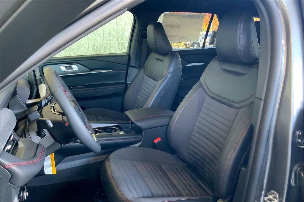 new 2025 Ford Explorer car, priced at $49,930