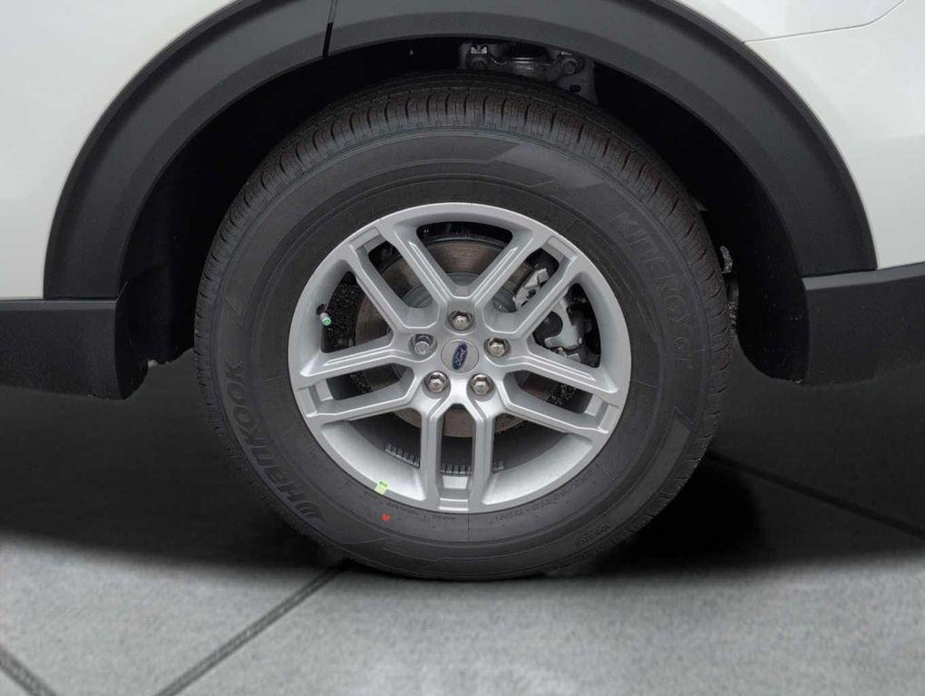 new 2025 Ford Explorer car, priced at $43,645