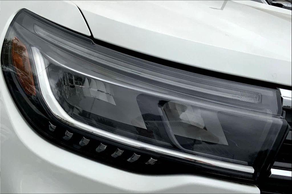 new 2025 Ford Explorer car, priced at $41,460