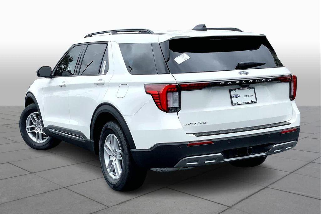 new 2025 Ford Explorer car, priced at $41,460