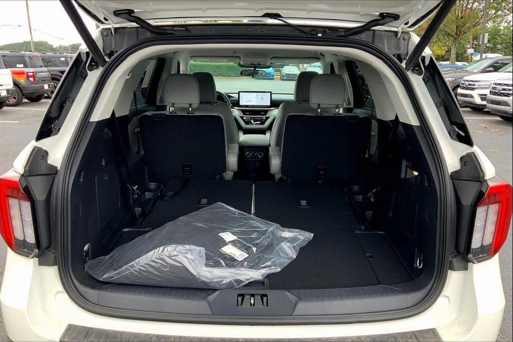 new 2025 Ford Explorer car, priced at $41,460