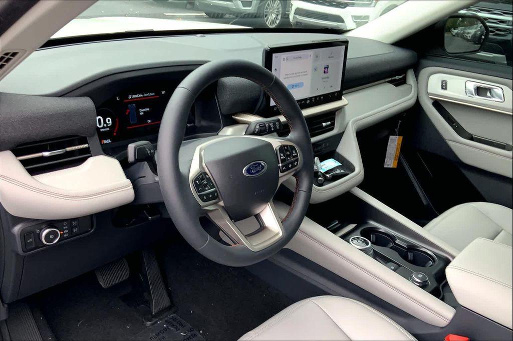 new 2025 Ford Explorer car, priced at $41,460
