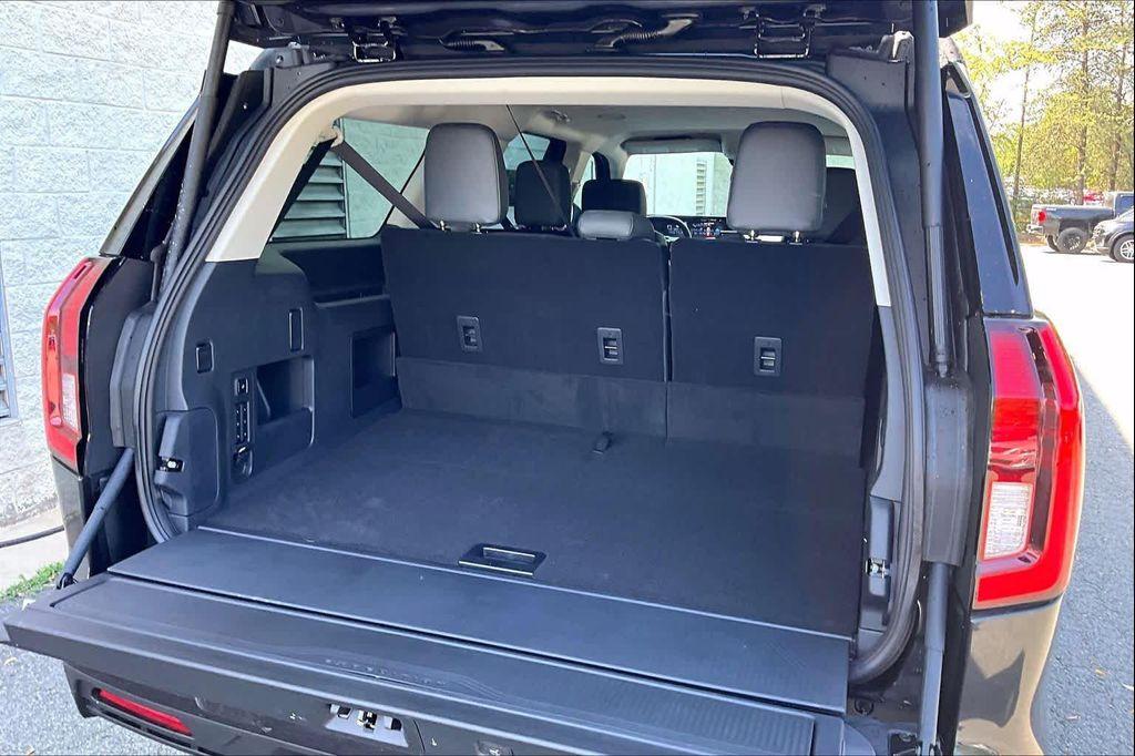 new 2026 Ford Expedition Max car, priced at $68,912