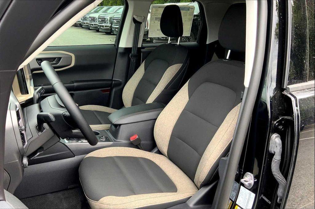 new 2025 Ford Bronco Sport car, priced at $32,085