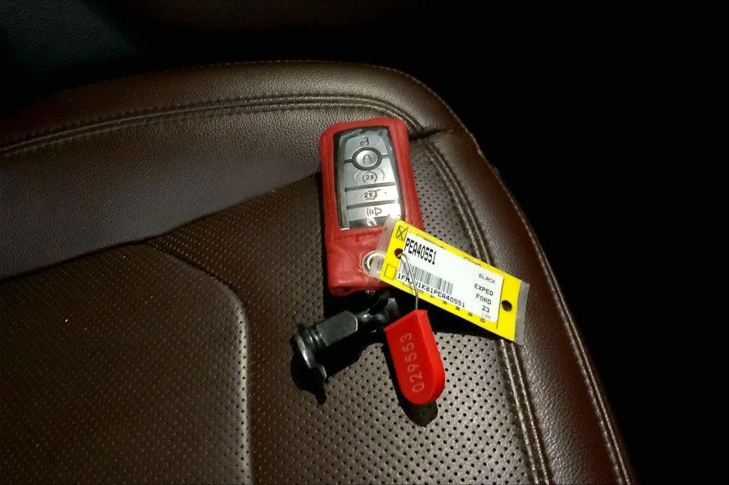 used 2023 Ford Expedition car, priced at $43,300