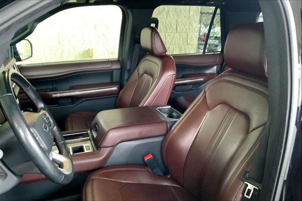 used 2023 Ford Expedition car, priced at $43,300