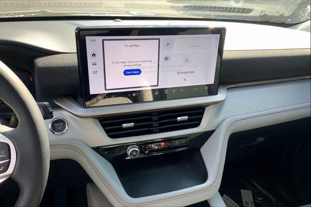 new 2025 Ford Explorer car, priced at $40,665