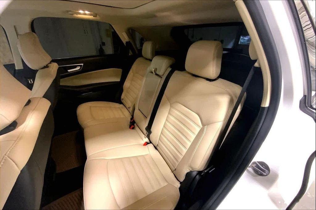 used 2024 Ford Edge car, priced at $29,250