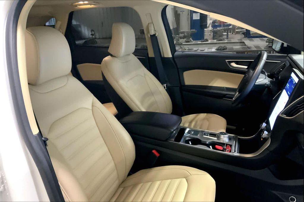 used 2024 Ford Edge car, priced at $29,250