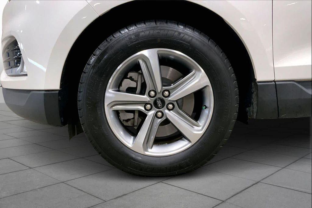 used 2024 Ford Edge car, priced at $29,250