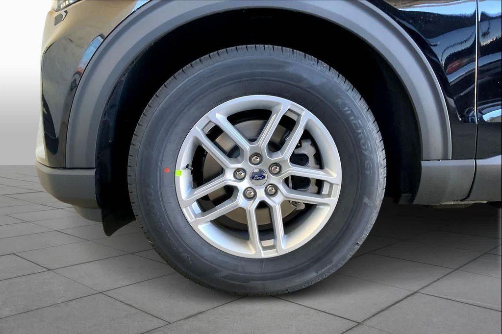 new 2026 Ford Explorer car, priced at $42,770