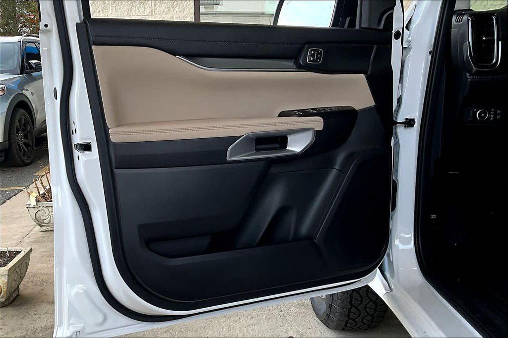 new 2025 Ford Ranger car, priced at $48,630