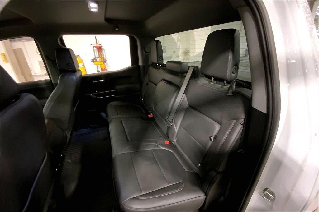 used 2021 GMC Sierra 1500 car, priced at $36,139