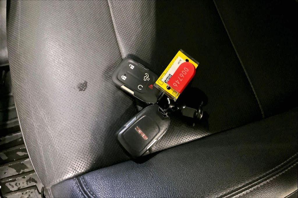 used 2021 GMC Sierra 1500 car, priced at $36,139