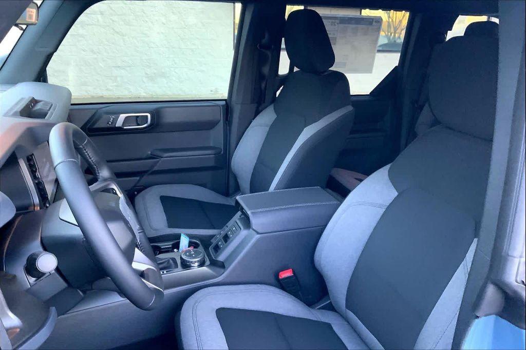 new 2025 Ford Bronco car, priced at $49,674